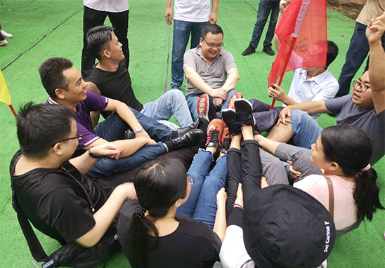 “挑战自我，凝聚实力，熔炼一流团队” 广东太阳GG检测户外拓展活动