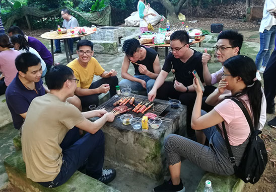 “挑战自我，凝聚实力，熔炼一流团队” 广东太阳GG检测户外拓展活动